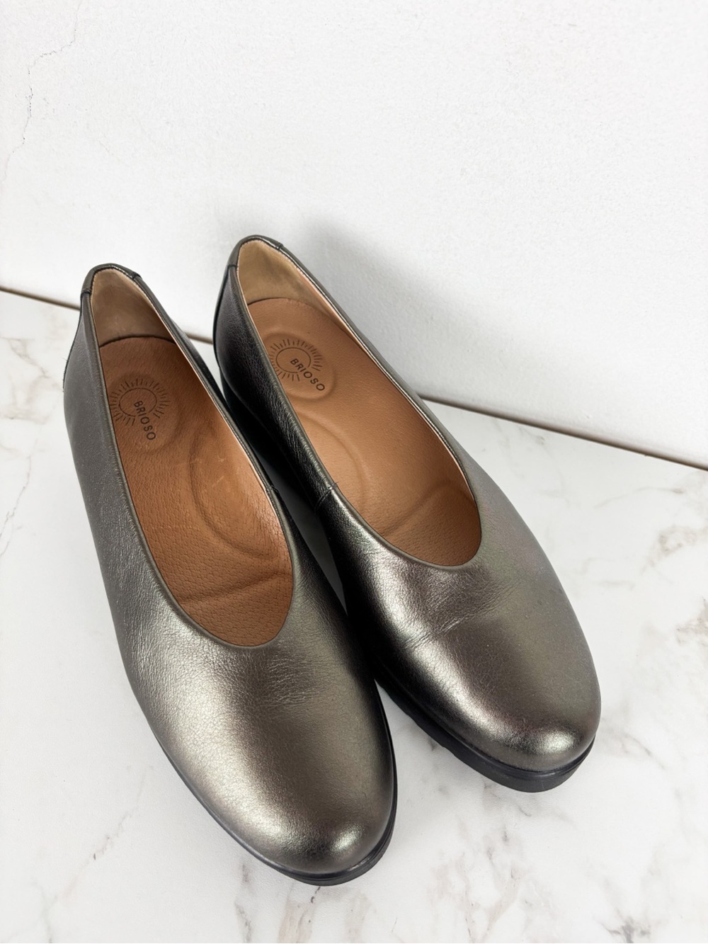 Brioso Waverly Leather Sweet Heart Wedge Shoes Sz 8 - Picture 11 of 11